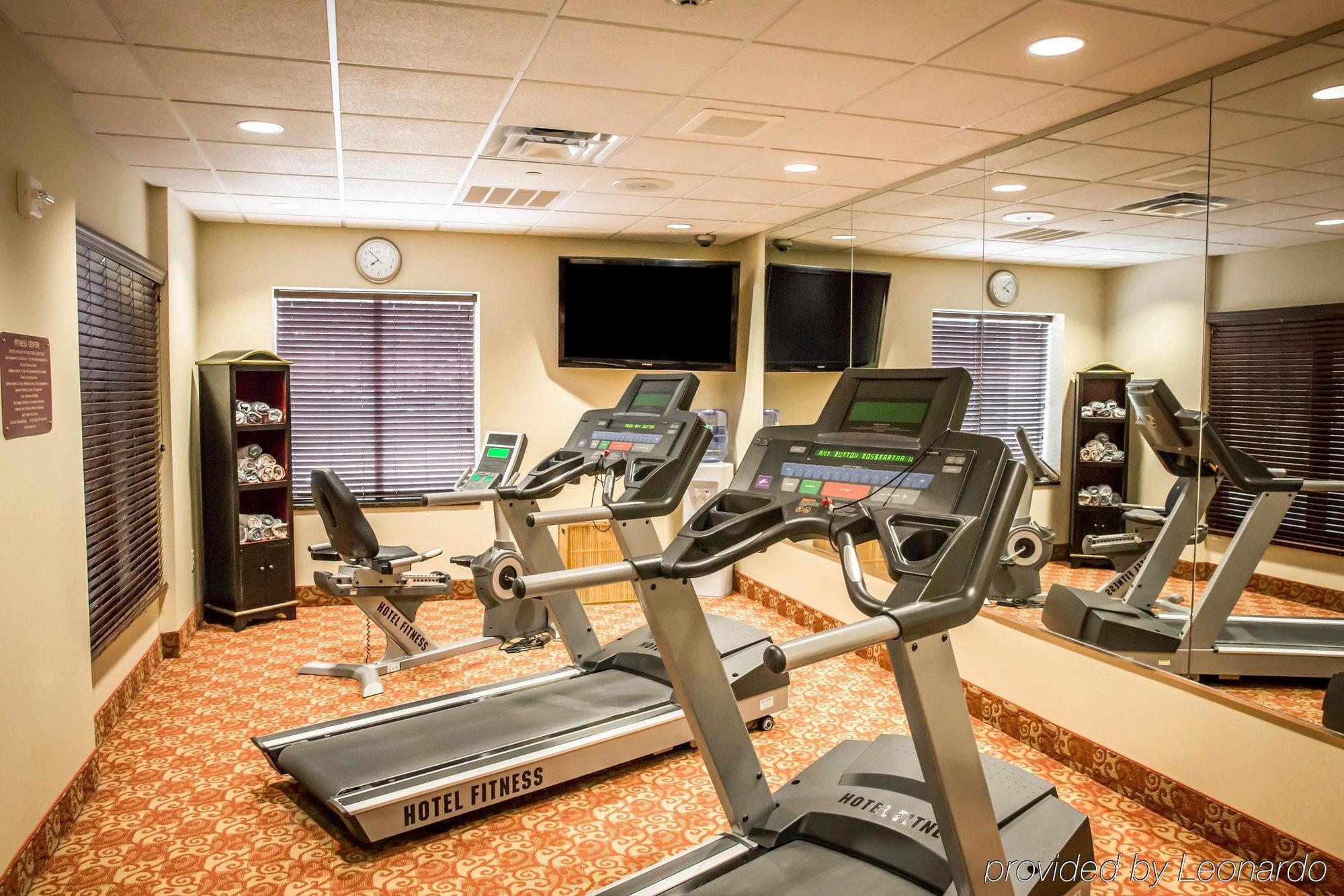 Holiday Inn Express & Suites Clear Spring By Ihg Экстерьер фото
