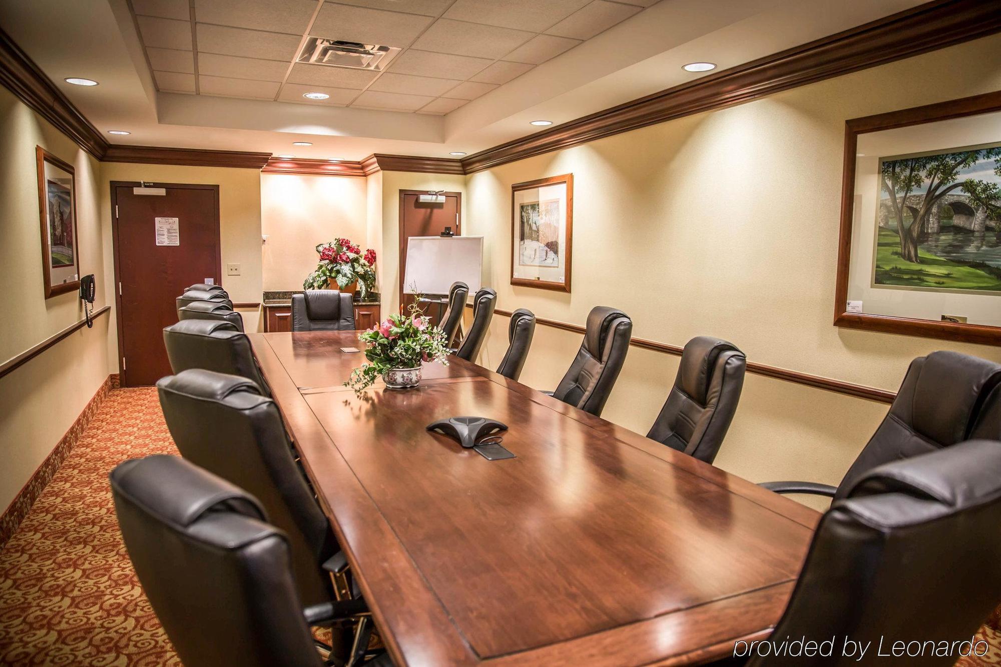 Holiday Inn Express & Suites Clear Spring By Ihg Экстерьер фото